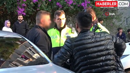 Alkol Metreyi Reddeden Sürücü Gerçekten Kendisiyle İlgili Olmayan Şaşırtıcı Bir İddia Ortaya Attı