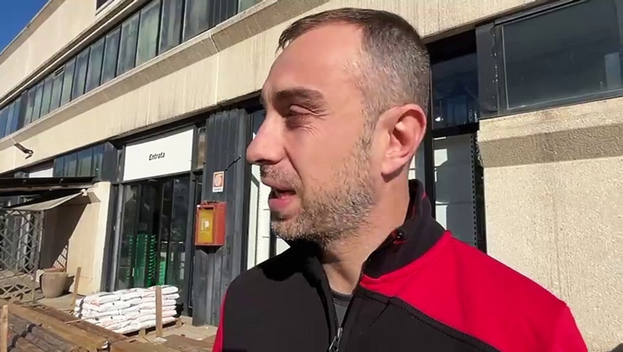 Dopo l'alluvione di Siena riapre un negozio. Il titolare: "E' stata dura, tanti ci hanno aiutato"