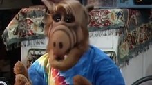 ALF 04x08, La Primera Vez que te vi la Cara