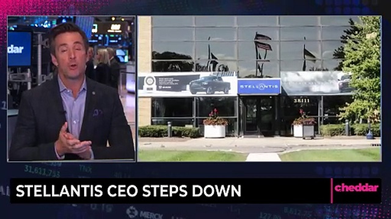 Stellantis CEO Steps Down