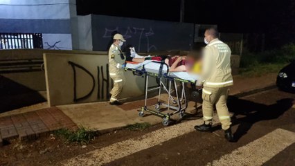 Adolescente fratura joelho jogando bola no Colégio Interlagos