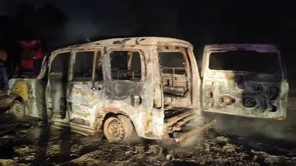 बारात लेकर जा रही थी गाड़ी, अचानक लगी आग, 9 लोग थे सवार, बाल-बाल बचे बाराती