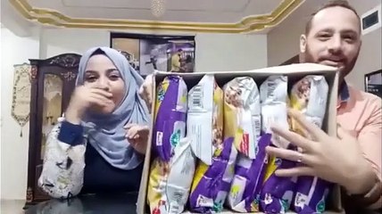 ىتحدي تجربة اكل كارتونة شيبسي كامله وشوفو الهدايا اللى لقناها فى الشيبسي