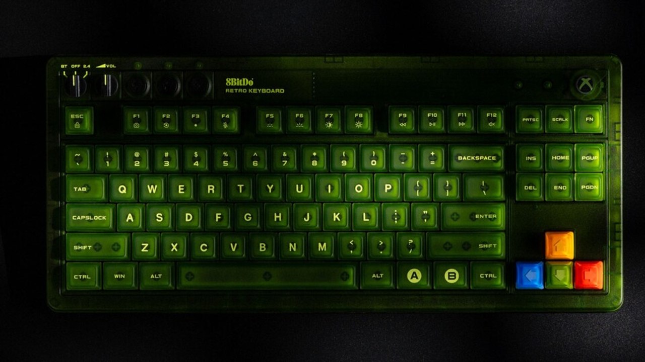 8BitDo zeigt besondere mechanische Tastatur im Retro-Xbox-Design