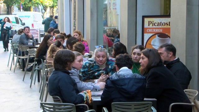 El paro cae en 16.036 personas y la Seguridad Social pierde 30.051 afiliados en noviembre