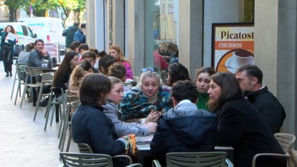 El paro cae en 16.036 personas y la Seguridad Social pierde 30.051 afiliados en noviembre