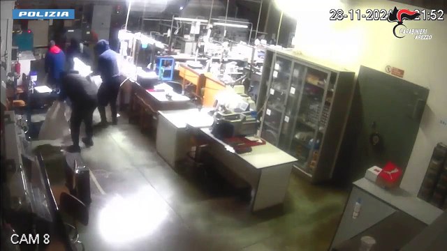 Arezzo, presi due componenti della banda dei furti alle ditte orafe