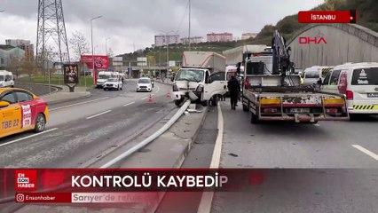 İstanbul Sarıyer’de refüje çarpan kamyonet aydınlatma direğini devirdi