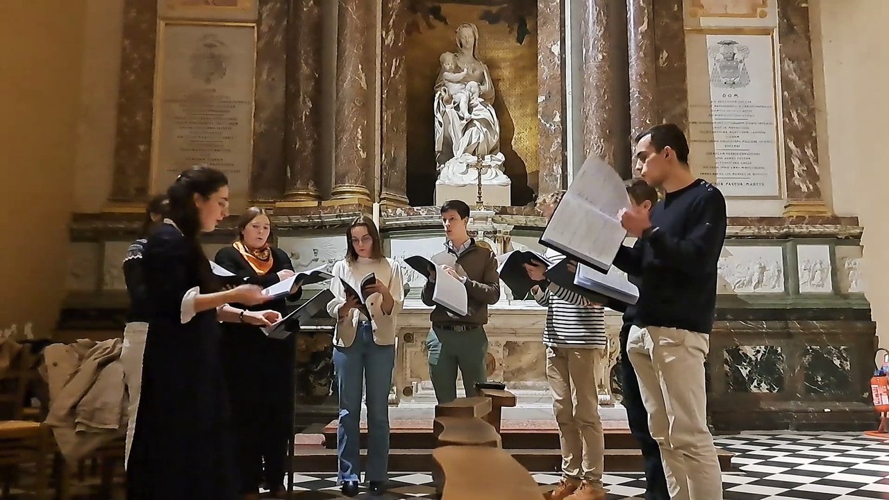 Répétitions de la chorale de l'ICP pour la concert de Noël