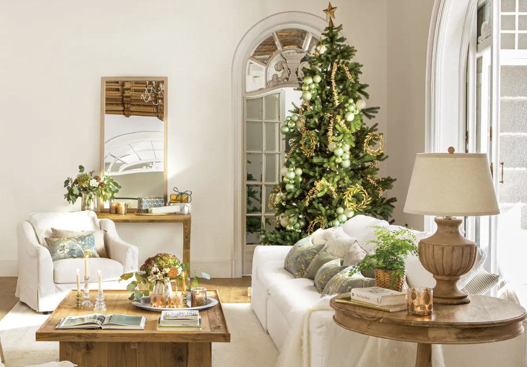 Un salón comedor elegante lleno de ideas navideñas