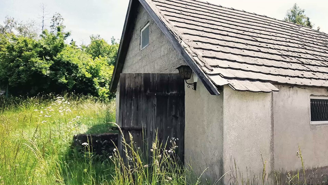 rereading Bachelard, ein bisschen zerstreut, Teil eins (Isabella Breier, work in progress: 'Gsindl- und Gfrastergedichte')