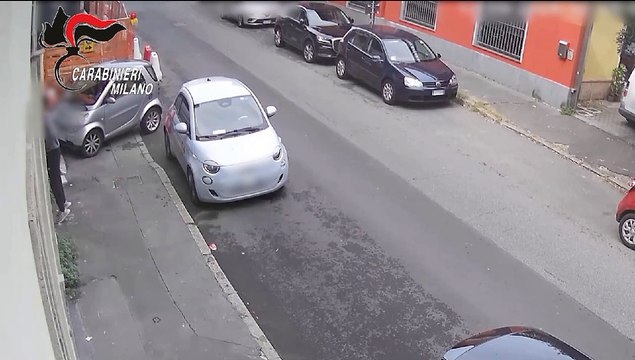 Incendio di via Cantoni, dalle minacce al rogo: tutto il blitz di Washi Laroo ripreso dalle telecamere