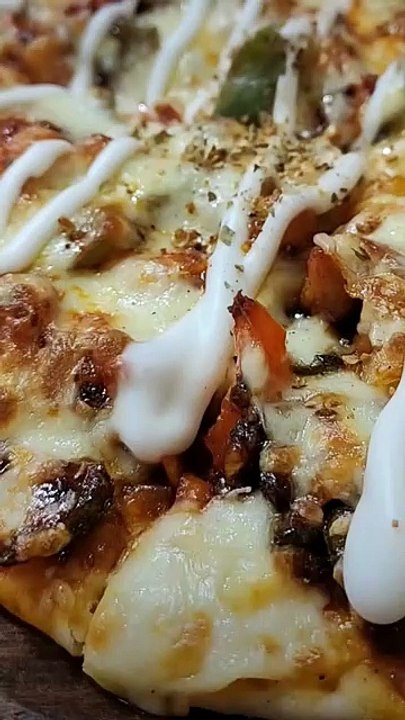 Indian Food - Chicken Cheese Pizza 🍕 🤤