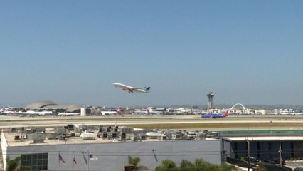 Elle s’introduit illégalement dans un avion à New York avant d’être arrêtée à Paris