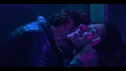 Kiss Scenes — Billie and Brad (Sarah Shahi and Adam Demos)  (720p60, h264)
