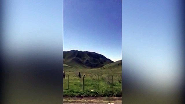 Momento del forzoso aterrizaje de un helicóptero del Ejército en Mendoza