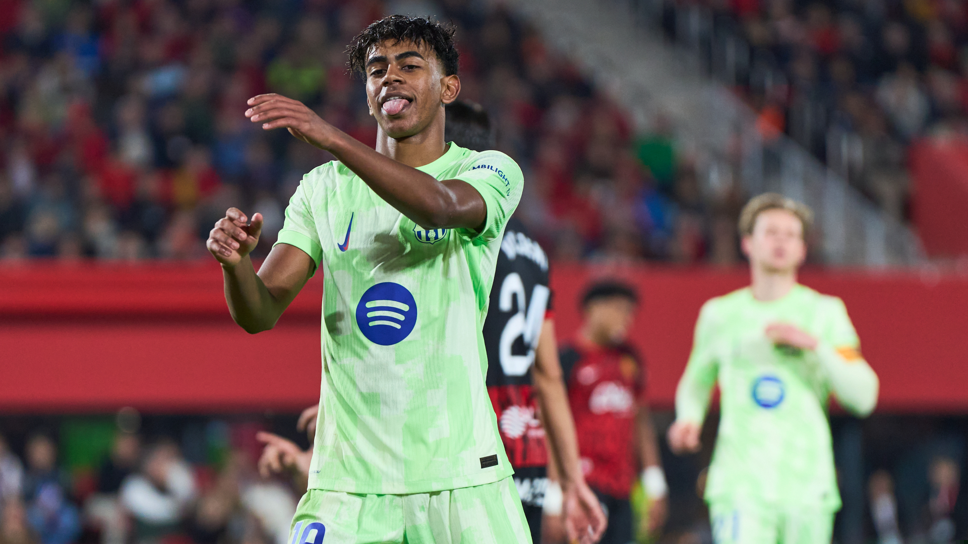 Flick hails difference maker Yamal on return to action