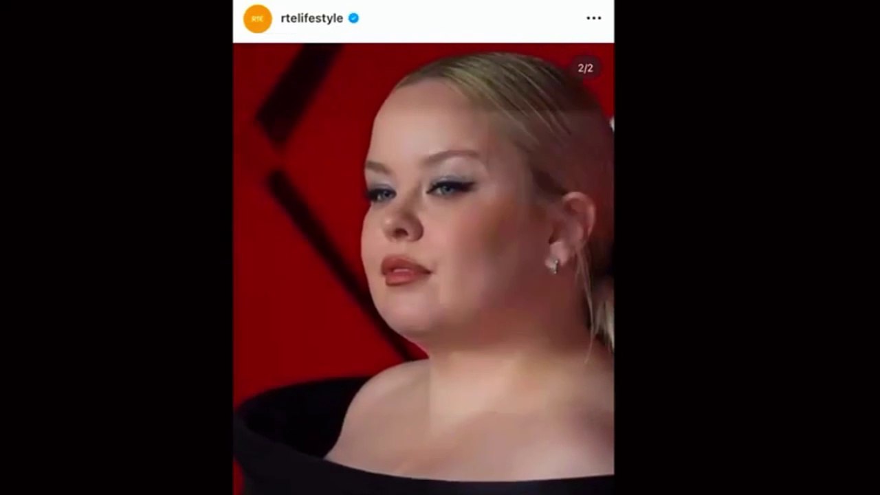 “Belle of the ball” Nicola Luke have remarkably blue eyes💙 No idea Glen Powell is just behind her😭