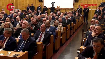 Saadet’in yeni lideri Mahmut Arıkan: “Hamburger yemeyelim, kola içmeyelim ama akaryakıt ve çelik gönderelim istiyorsunuz.”