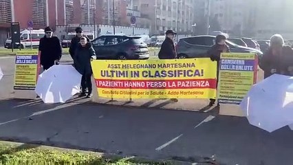 La protesta del comitato dei cittadini a Vizzolo Predabissi
