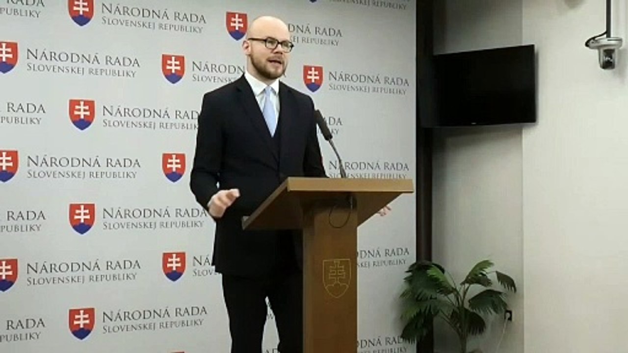 ZÁZNAM: PS kritizuje vládu pre situáciu s výpoveďami lekárov, apeluje na riešenie