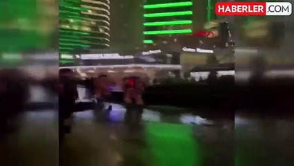 İstanbul'da AVM'de yangın: Çok sayıda ekip sevk edildi