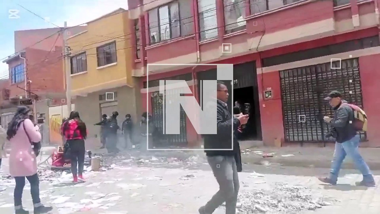 Esto está pasando ahorita en la federación de choferes, intentan tomarla porque la base desconoce al máximo dirigente de los choferes reynaldo luna. El Alto