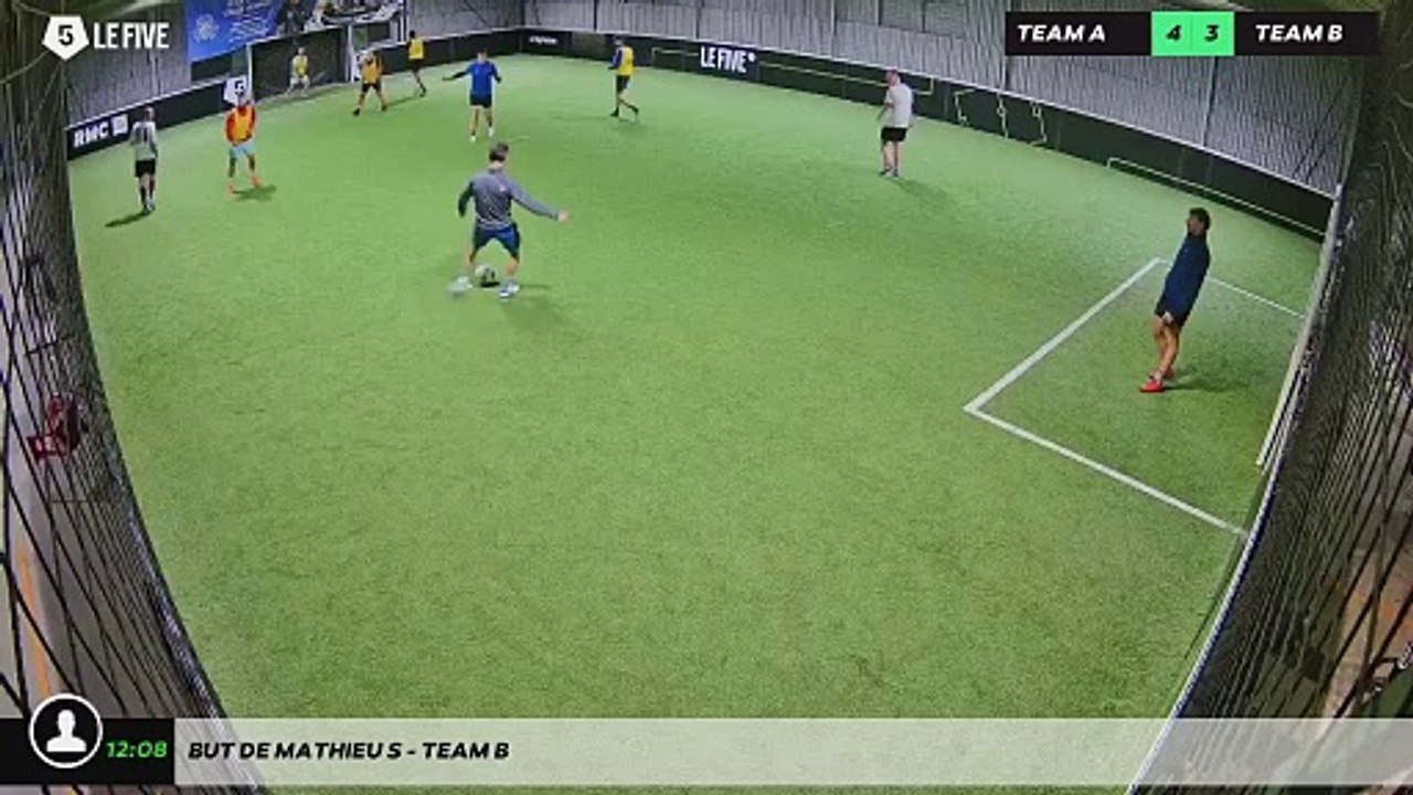 But de Mathieu S - Team B
