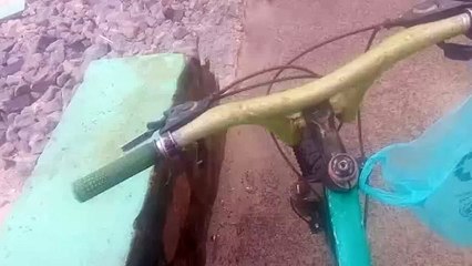 VÍDEO: Moradores denunciam quebra de cais por causa de Marina de jet ski; entenda