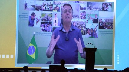 Bolsonaro agradece a Milei refugio a sus seguidores en cumbre conservadora en Argentina