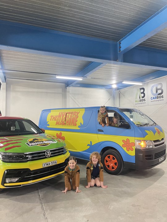 WATCH | Two collectable cars are being auctioned off to raise money for the Sydney Children's Hospitals Network.