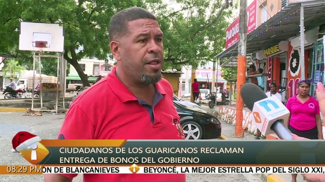 Ciudadanos de Los Guaricanos reclaman entrega de bonos del gobierno