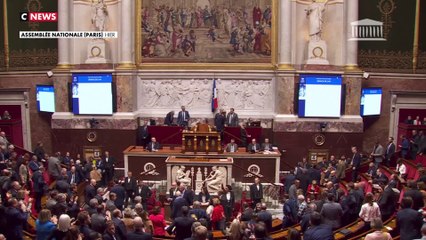 Censure du gouvernement : Emmanuel Macron prendra la parole ce jeudi