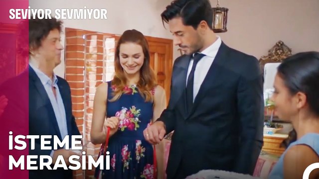 İrem ve Yiğit'in Nişanı - Seviyor Sevmiyor 12. Bölüm