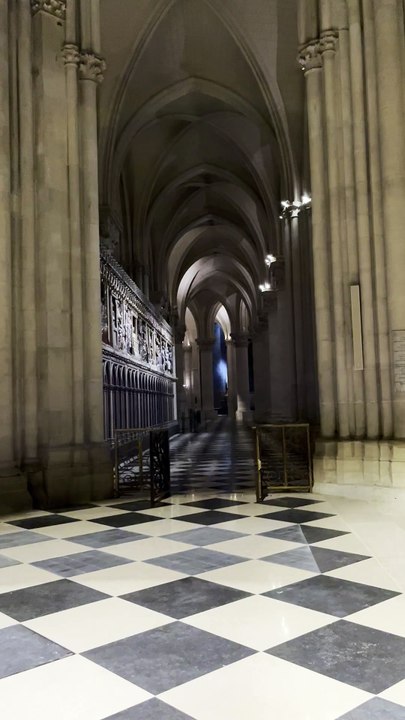 La Vierge au pilier de Notre-Dame de Paris