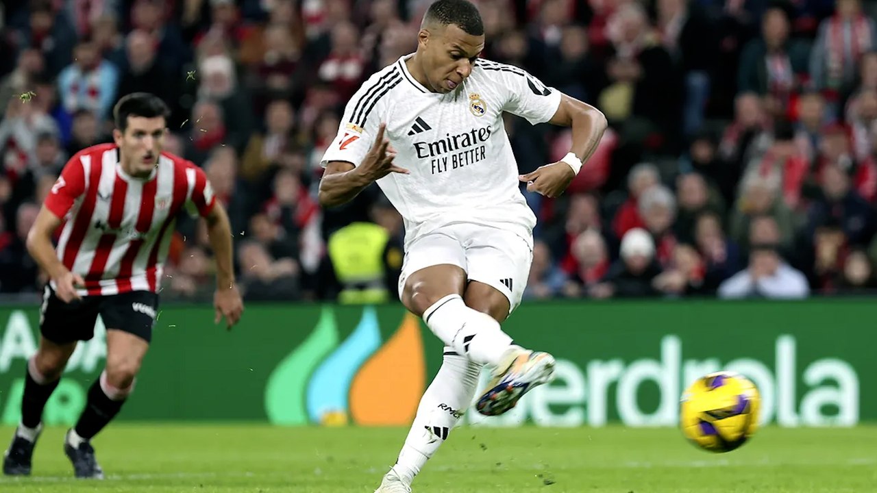 Agirrezabala y el penalti de Mbappé: "Pensábamos que iba a tirarlo al mismo sitio y así ha sido"