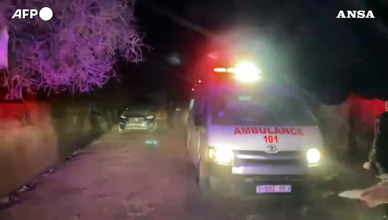 Gaza, raid israeliano su un campo profughi presso Khan Yunis
