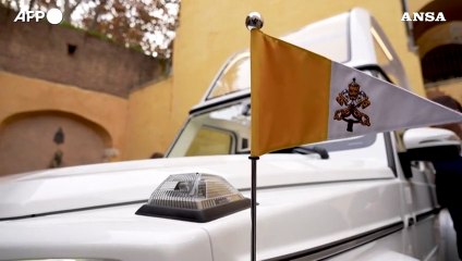 Vaticano "green", ecco la prima Papamobile completamente elettrica