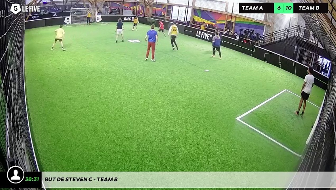 But de Steven C - Team B