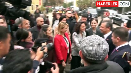 Özgür Özel, Bilecik Mülakatı'nın Yapıldığı Tarihi Binası Ziyaret Etti