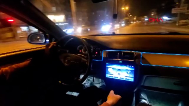 Drift yaparken otobüs durağına daldı; bir kişiyi öldürdü