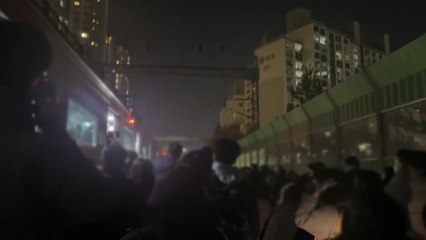 [속보]경의중앙선 열차 30분 동안 멈춰...승객 갇혀 / YTN