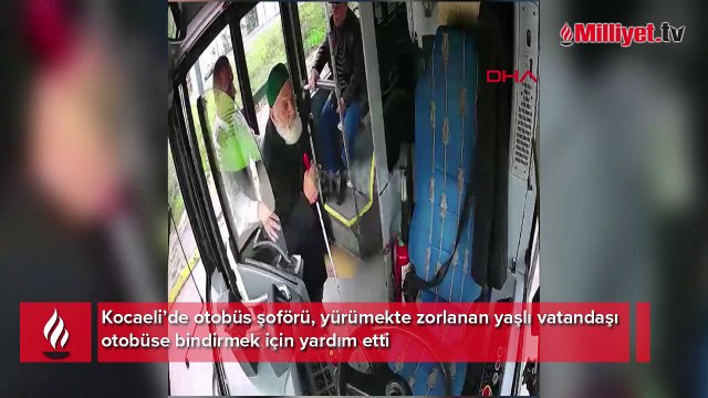 Otobüs şoförü, koluna girdiği yaşlı adamı otobüse bindirdi