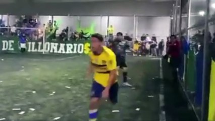 Video: ¡En pleno partido! Estallan fuegos artificiales y dejan heridos a seis heridos