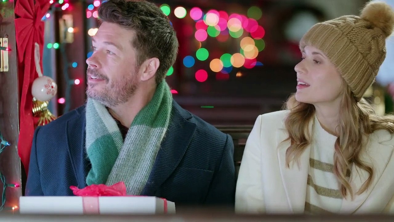 Meet Me at the Christmas Train Parade