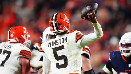 Steelers vs Browns Playoffs: Over/Under & Key Players