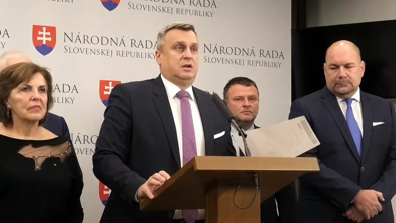 ZÁZNAM: A. Danko: Novely o športe sa posunú o týždeň, minister bude rokovať s Migaľom