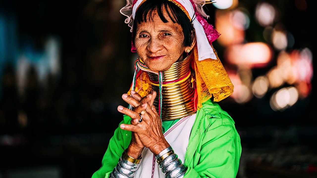 ហេតុអ្វីមនុស្សស្រីក្រុមកុលសម្ព័ន្ធ Kayan ចាំបាច់ពាក់កងនៅលើ-ក?