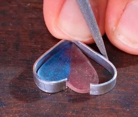 Impressions of love! Personalized pendant crafting made easy!