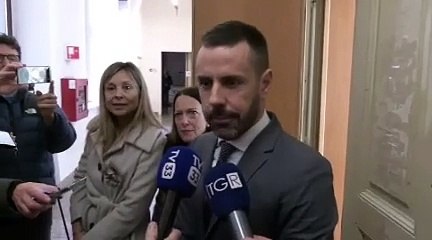 La sindaca Santi all'uscita dell'interrogatorio di garanzia